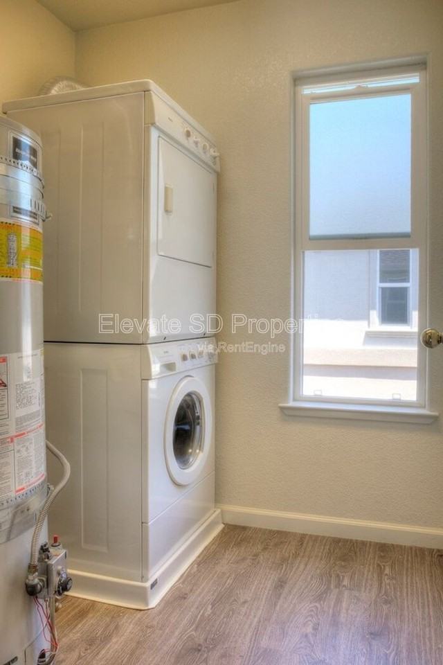 2836 Grove Way - Photo 6 of 30