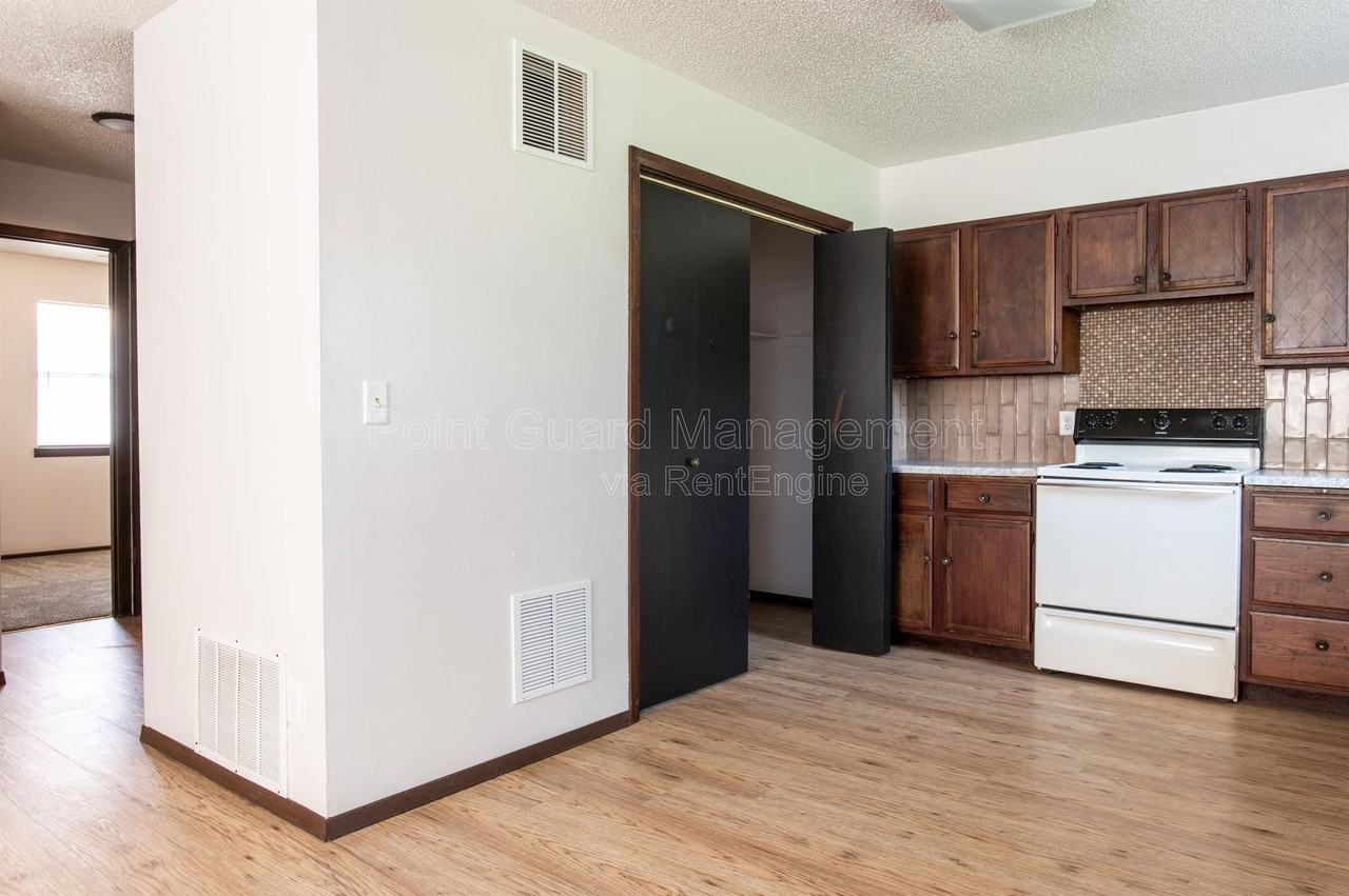 1826 S Laura Ave #1 - Photo 5 of 16