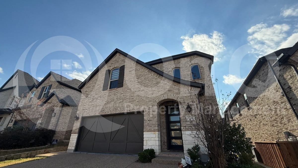 1728 Tallwich Dr - Photo 3 of 31