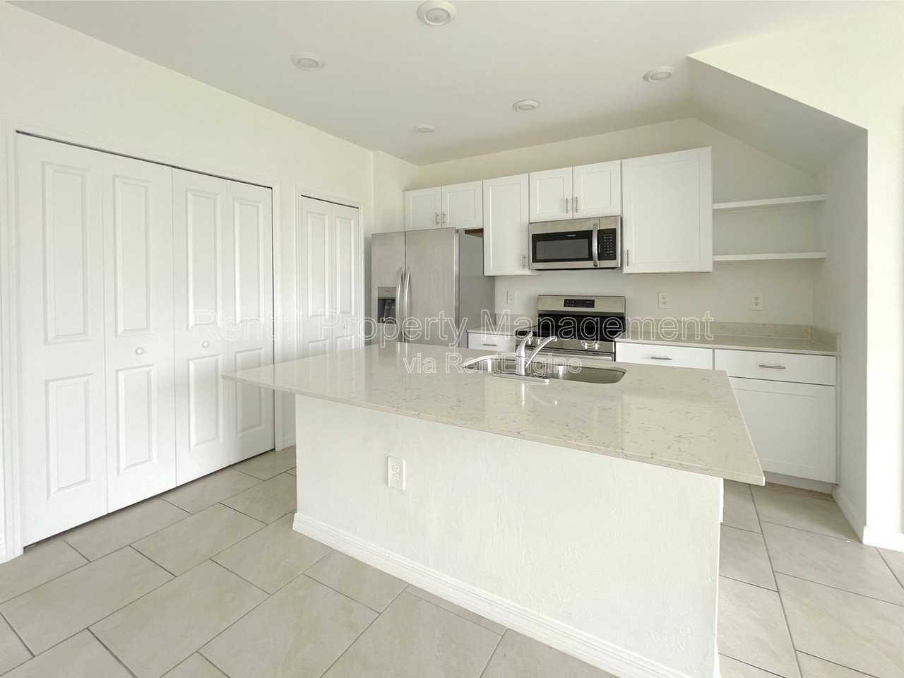 4260 Canova Ct - Photo 5 of 35