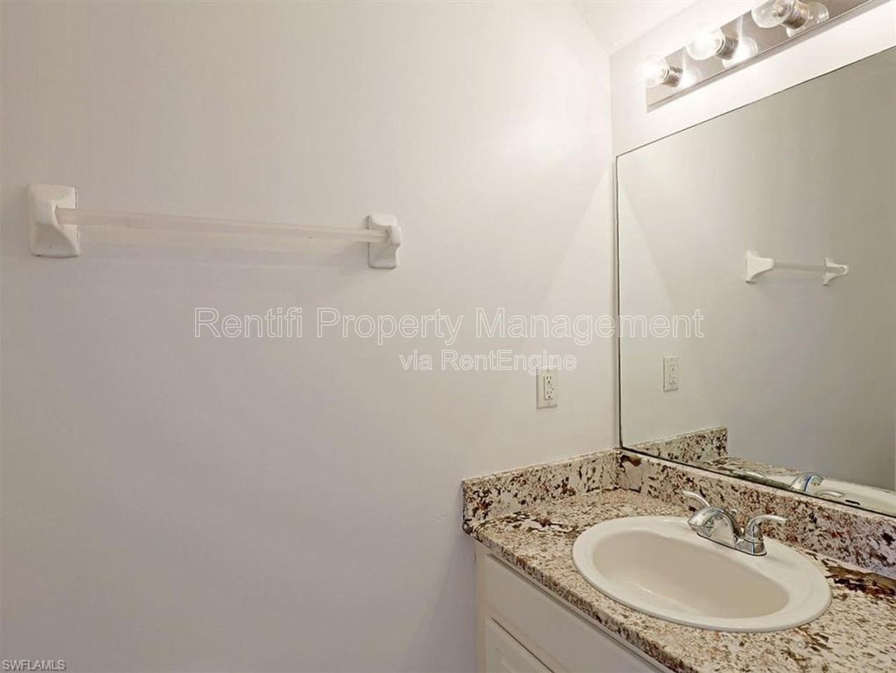 10036 Poppy Hill Dr - Photo 7 of 25