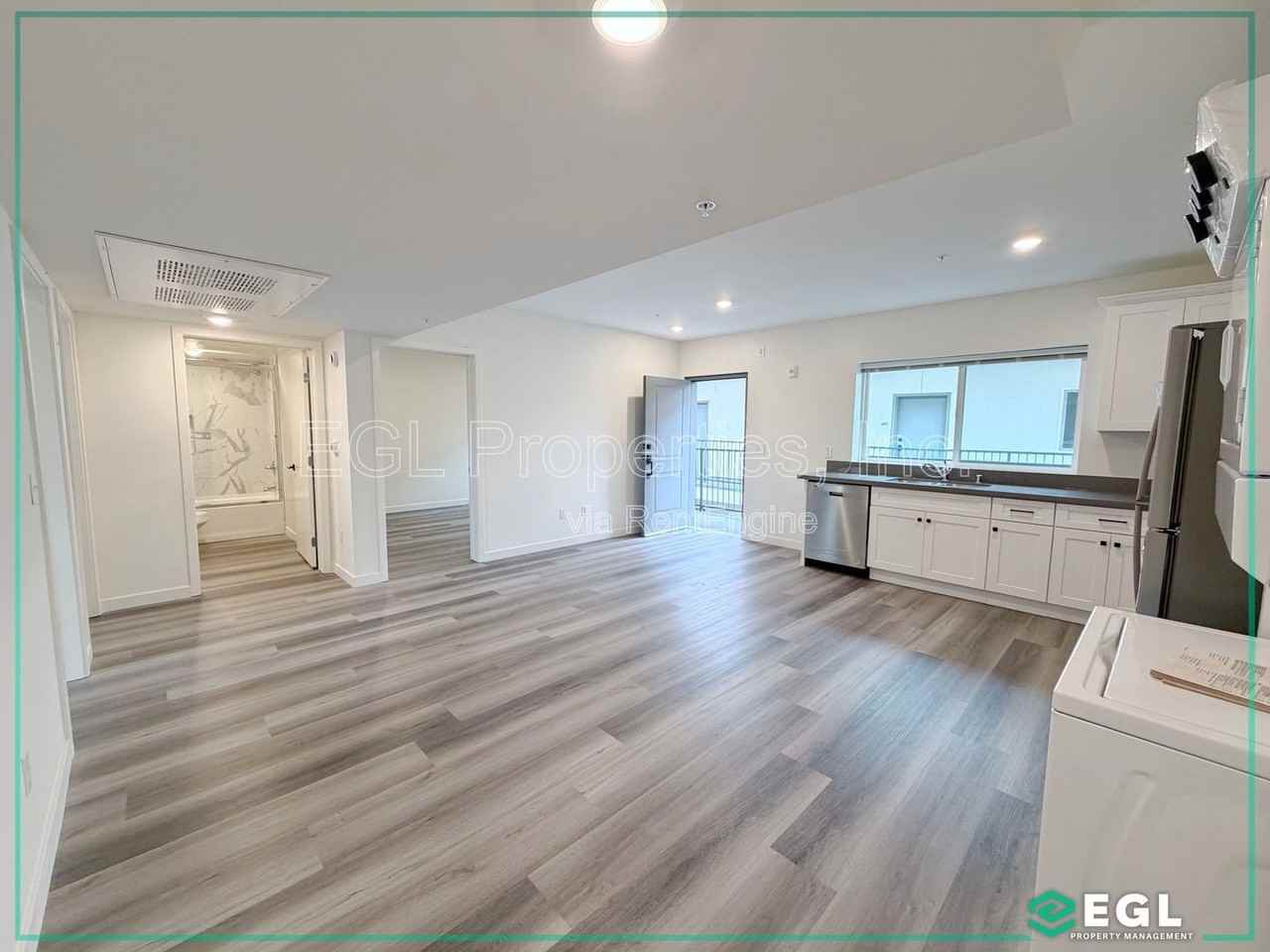 10505 Hawthorne Blvd #407 - Photo 2 of 19