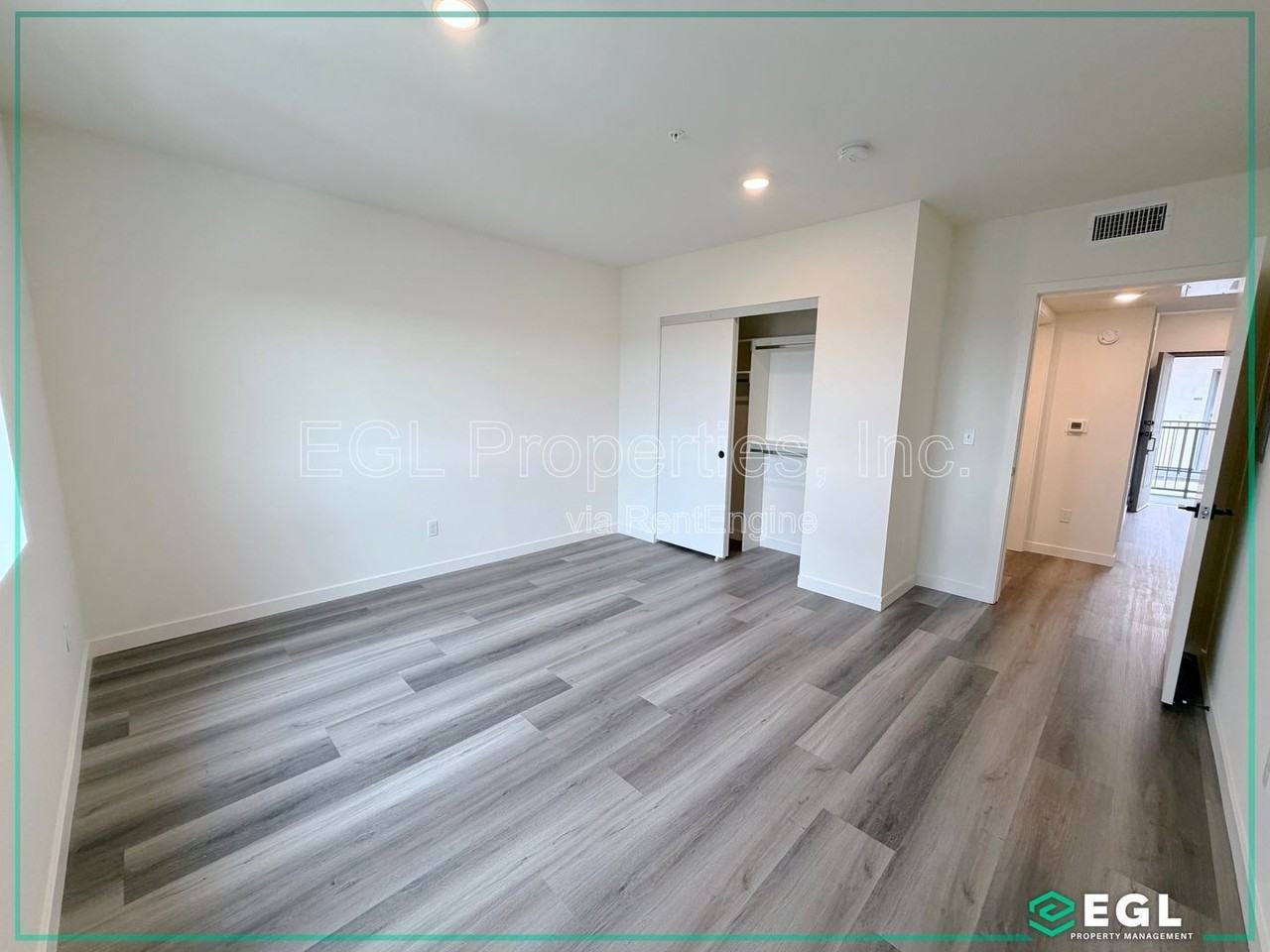 10505 Hawthorne Blvd #407 - Photo 7 of 19