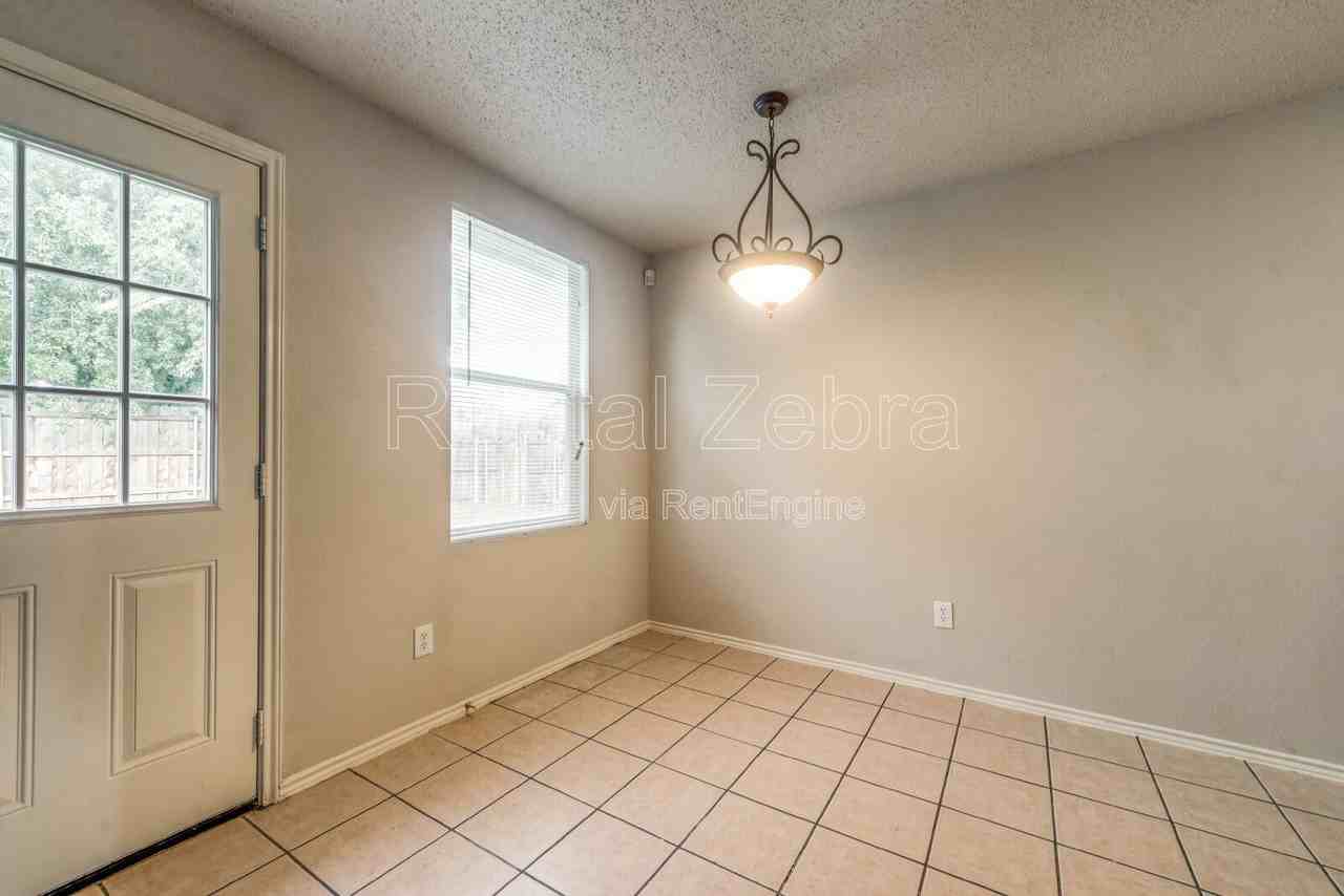 1117 Scarlet Sage Pkwy - Photo 6 of 18