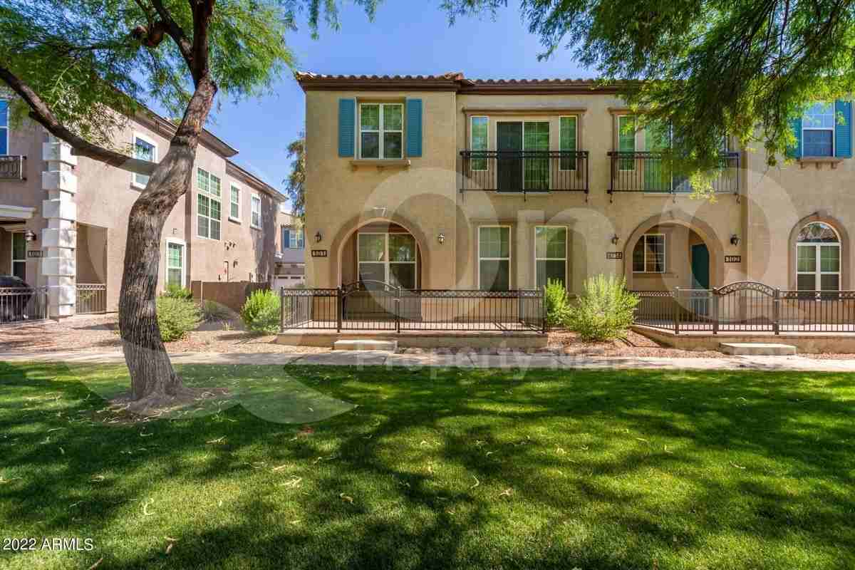 4714 E Waterman St #102 - Photo 2 of 11