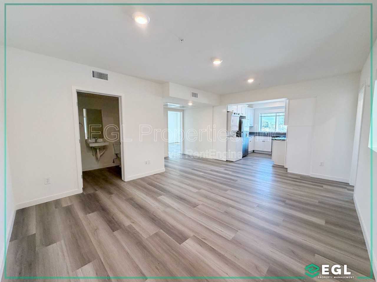 10505 Hawthorne Blvd #310 - Photo 2 of 20