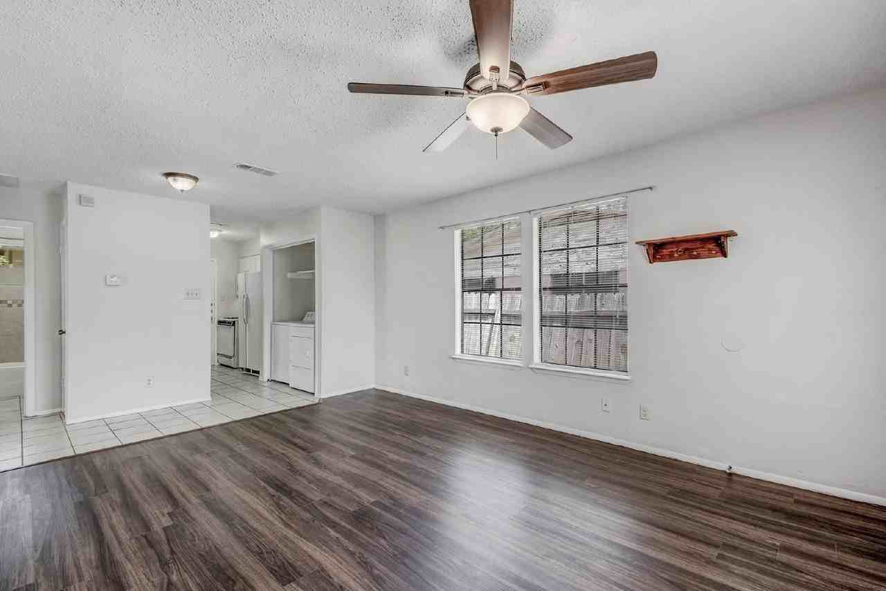 4806 Russet Hill Dr - Photo 7 of 25