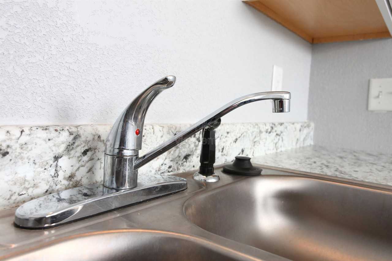 928 N Carter St #214 - Photo 5 of 10