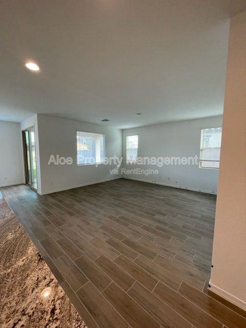 35912 W Santa Monica Ave - Photo 7 of 18