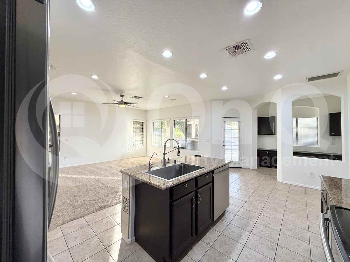 3345 E Hawk Pl - Photo 5 of 24