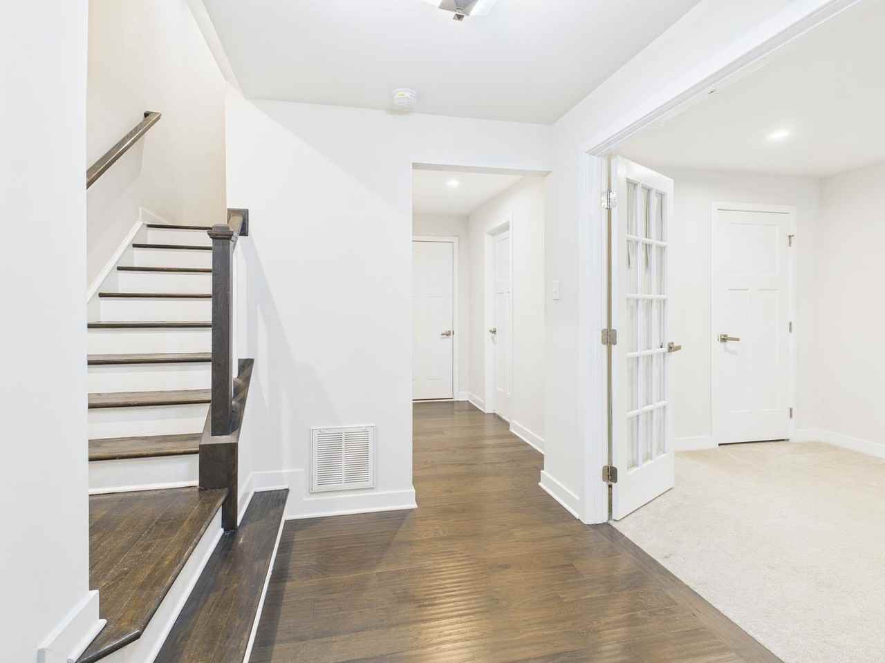 428 Crofton Village Ter - Photo 3 of 28