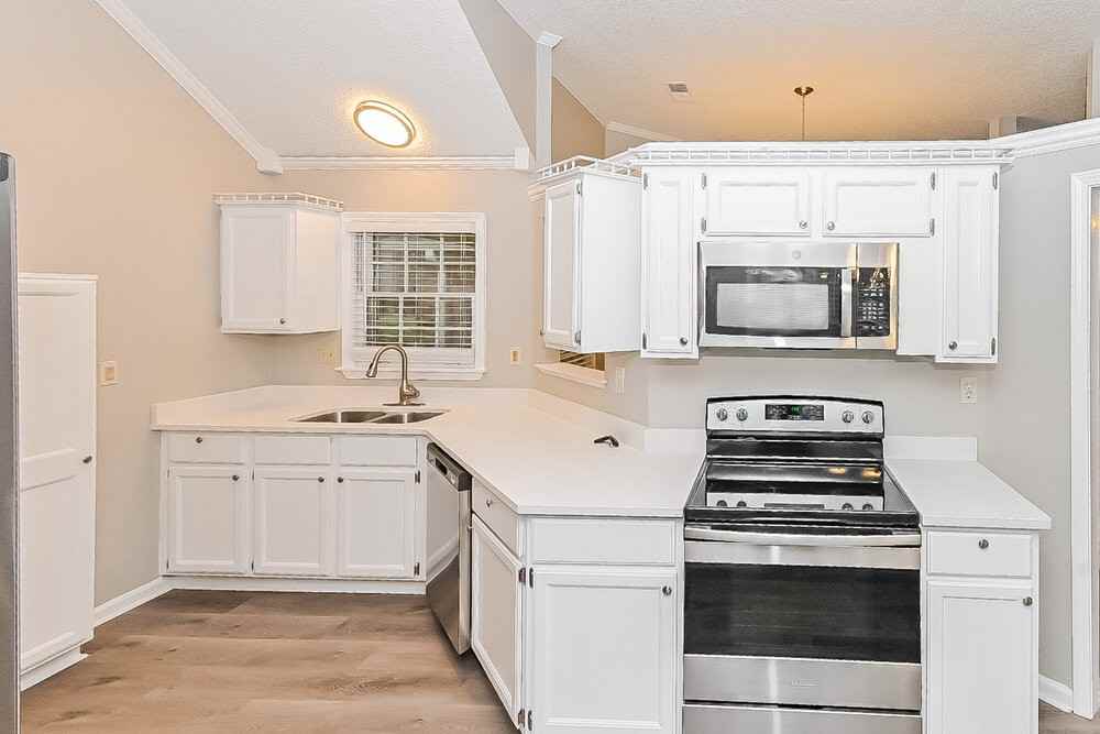 4760 Harvest Knoll Cv N - Photo 7 of 16