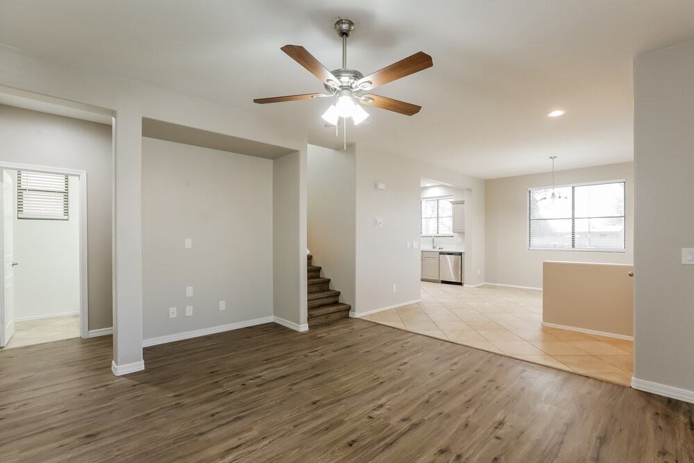 809 E Agua Fria Ln - Photo 4 of 17