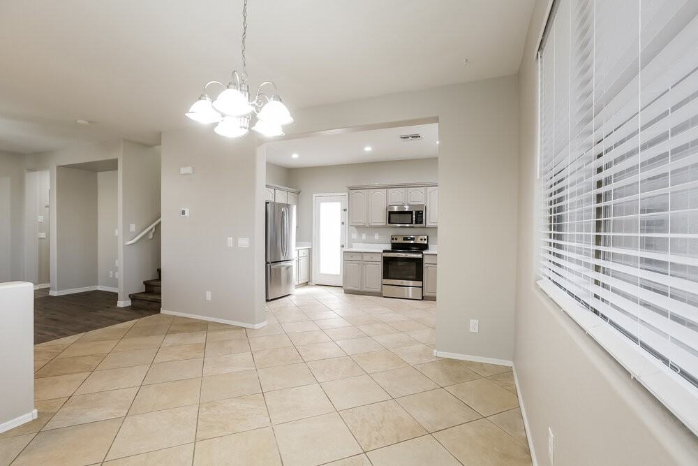 809 E Agua Fria Ln - Photo 7 of 17