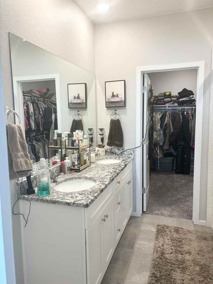 23600 E 41st Ave - Photo 4 of 35