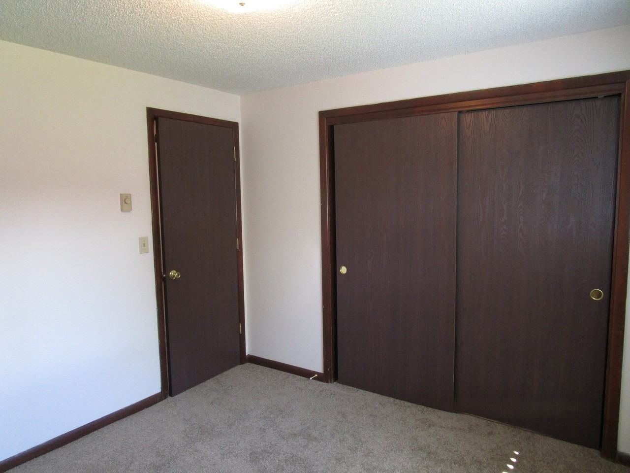 910 N 4th St - Photo 7 of 16