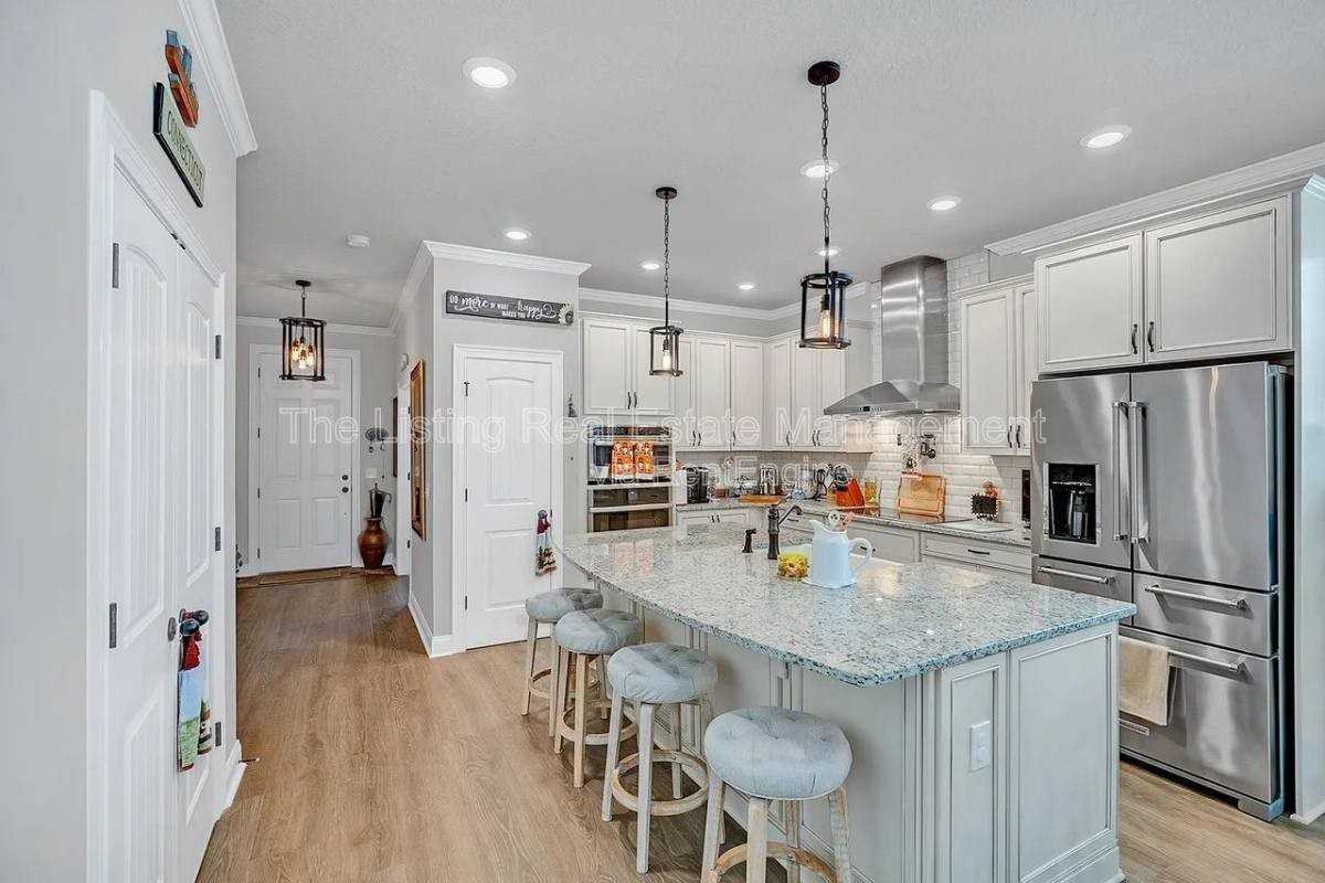 2808 Gipper Cir - Photo 5 of 10