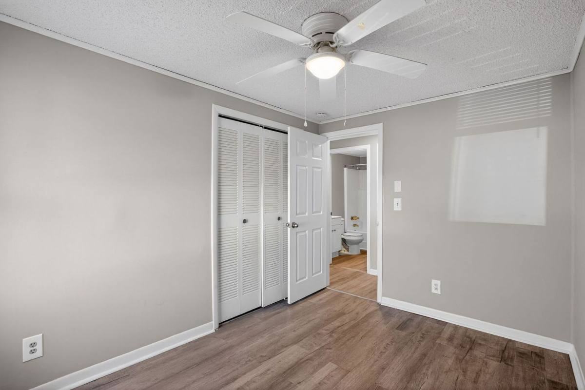 47499 S Hampton Rd - Photo 5 of 10