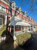 featured image of 839 E Orange St #1