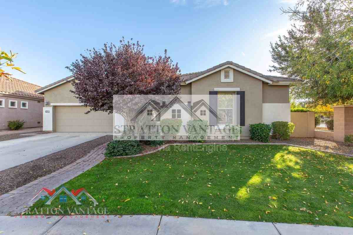 20309 E Avenida Del Valle - Photo 2 of 10