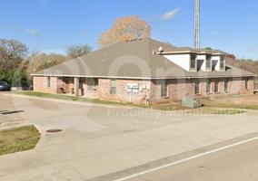 featured image of 2335 N Elm St #4