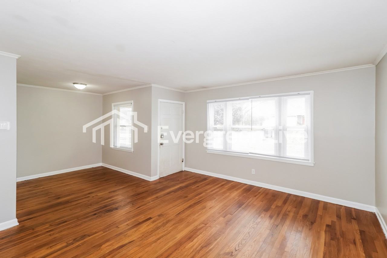 5247 Loch Lomond Rd - Photo 6 of 16