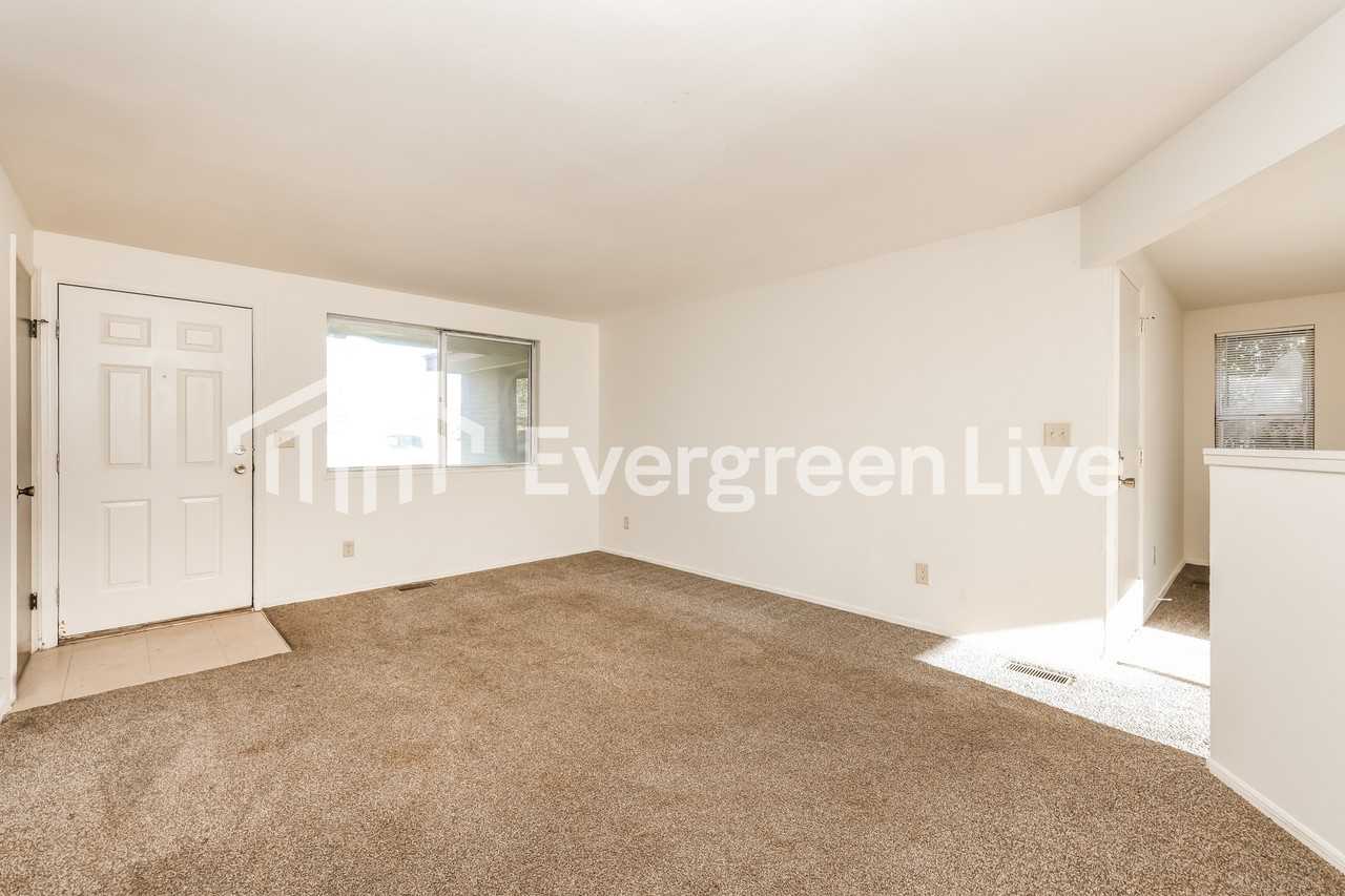 7364 Brandt Pike - Photo 5 of 16