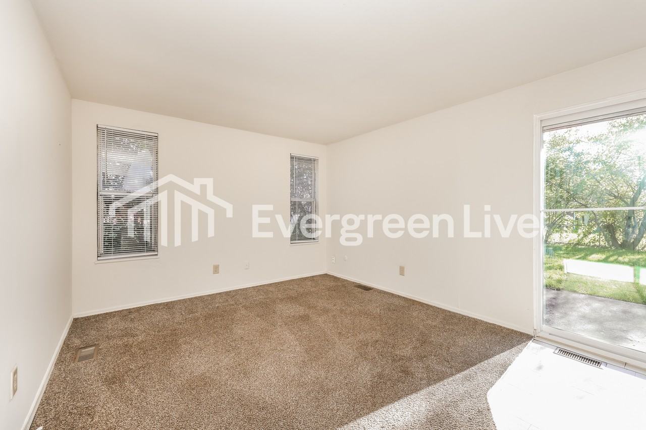 7364 Brandt Pike - Photo 6 of 16