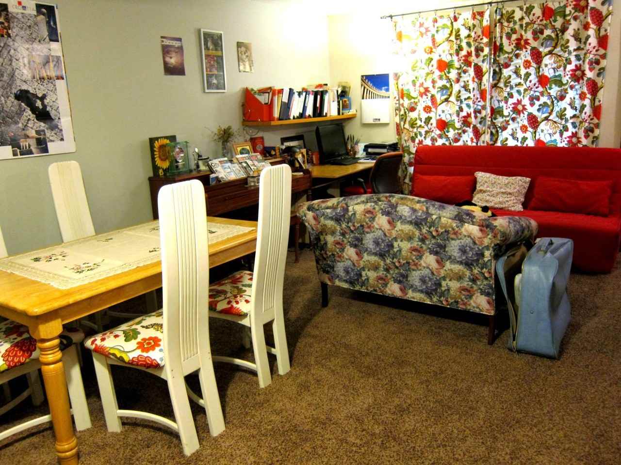 1601 Lyndhurst Dr Apt B - Photo 3 of 10