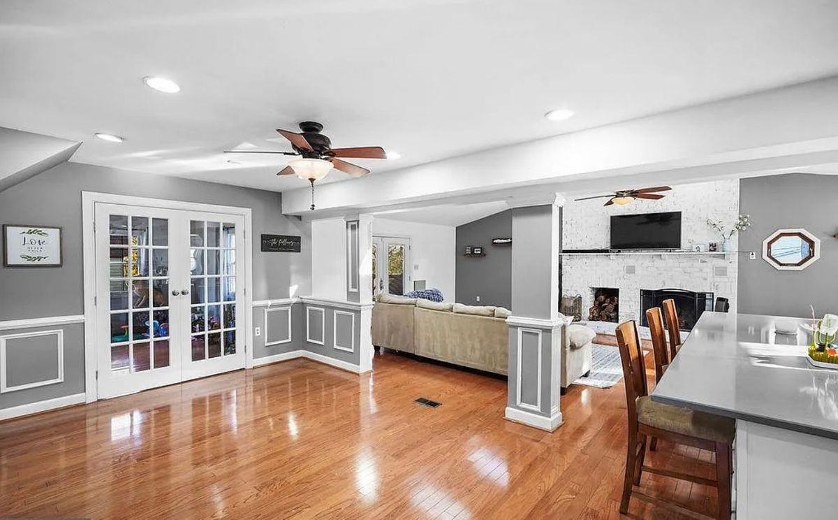 12801 Hadley Ln - Photo 6 of 8