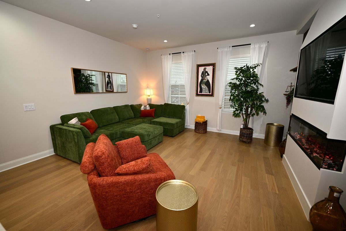 4014 Marilyn Dr - Photo 3 of 15