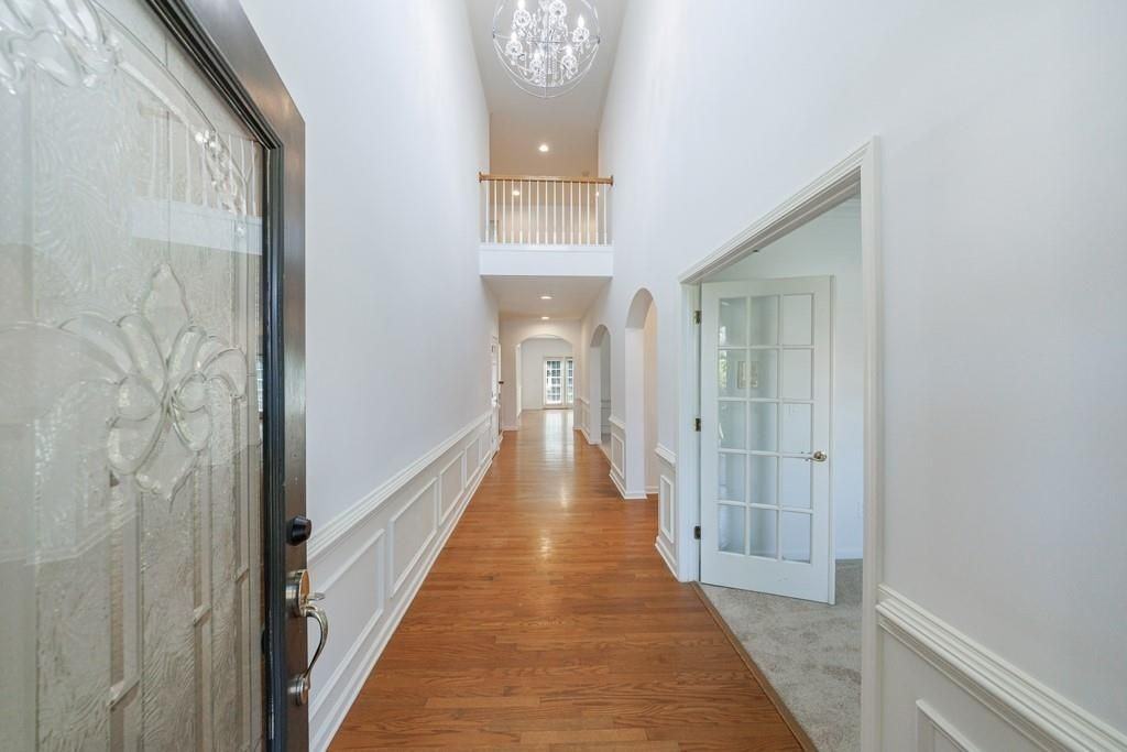 279 Collins View Ct - Photo 5 of 50