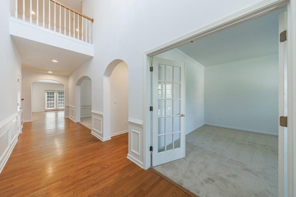 279 Collins View Ct - Photo 7 of 50