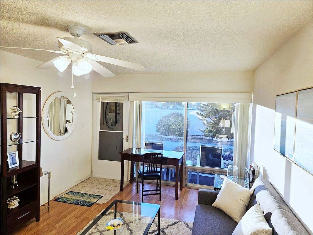 4345 Tahitian Gardens Cir ##J - Photo 3 of 33