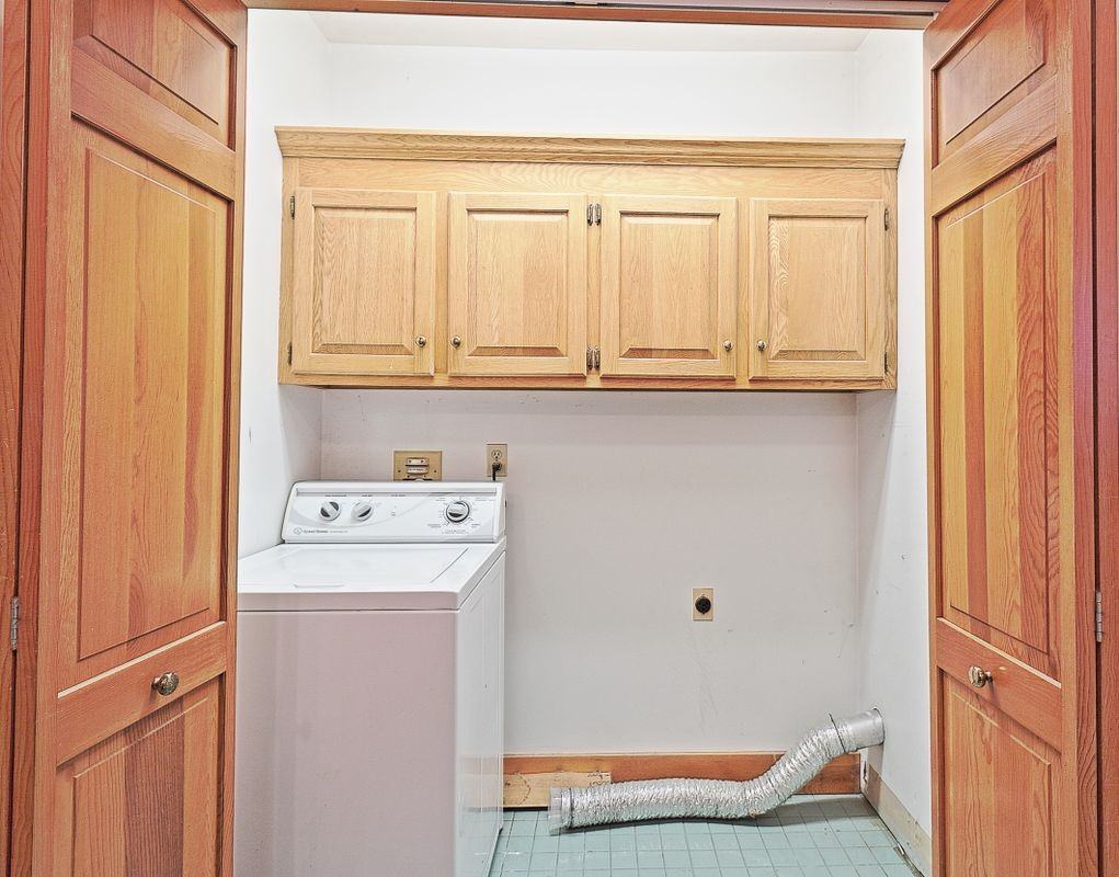 1129 N Colony Rd - Photo 7 of 18