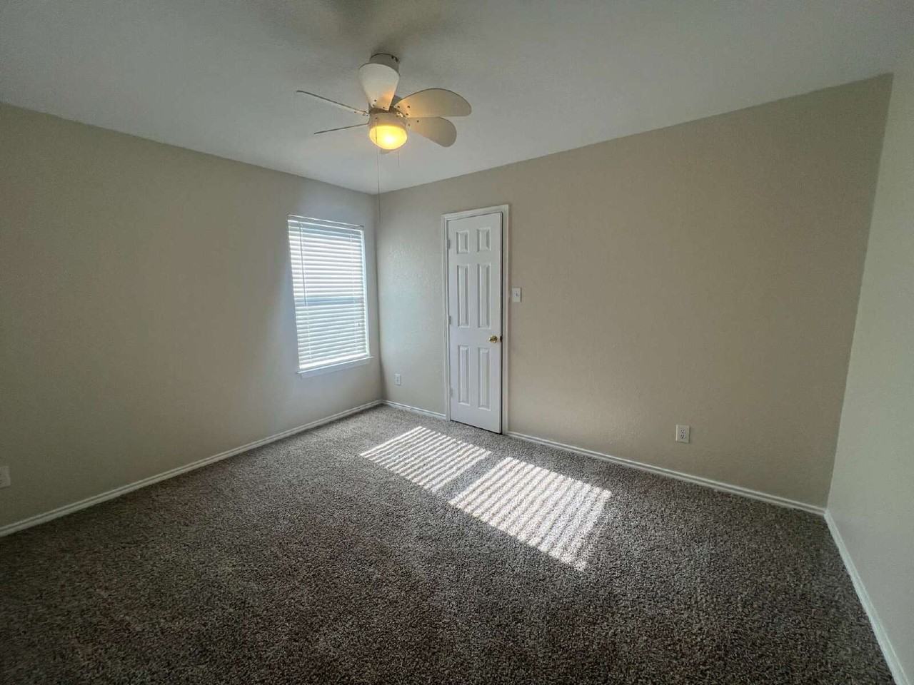 2130 Jasons West Ct - Photo 7 of 20