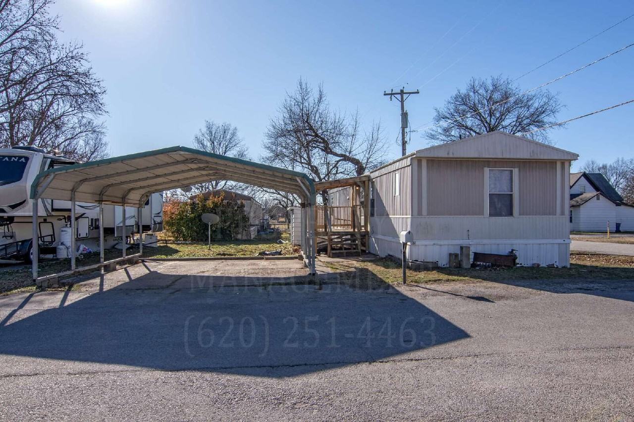 -24 Glendale Estates - 3613 Page Place - RV - Photo 6 of 20