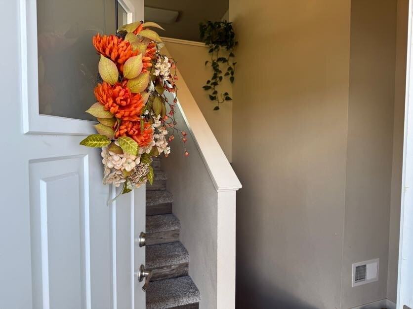 1071 Barnes Dr - Photo 2 of 15