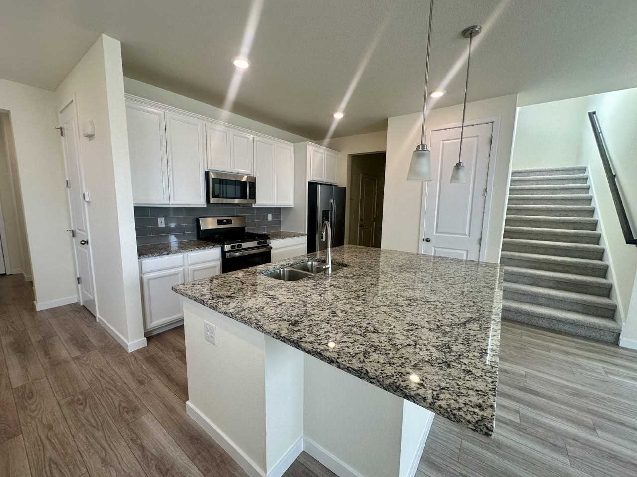 662 176th Ave - Photo 2 of 13