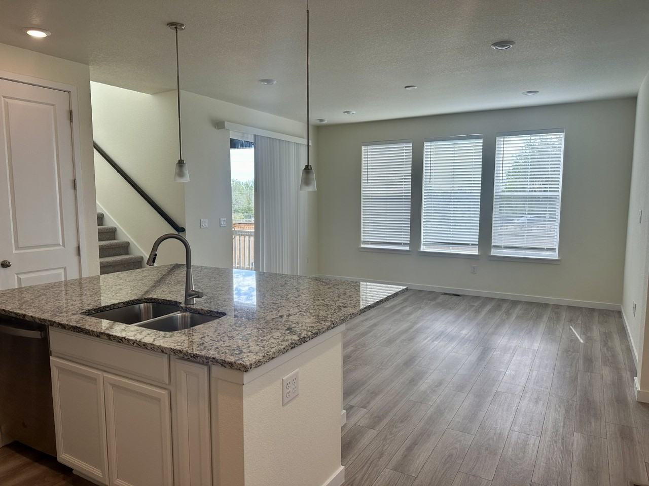 662 176th Ave - Photo 4 of 13