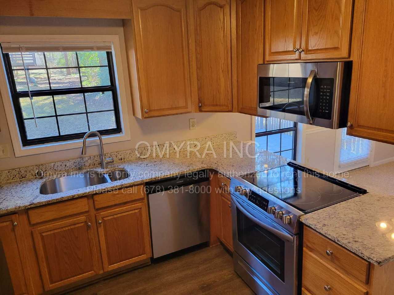 2897 Quinbery Dr - Photo 4 of 19