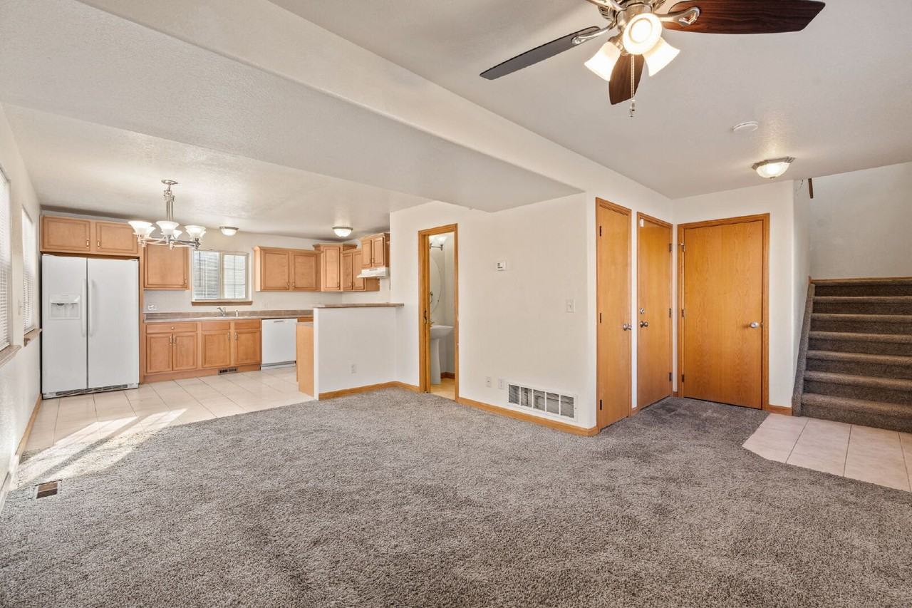 7327 Carlin Grv - Photo 6 of 30