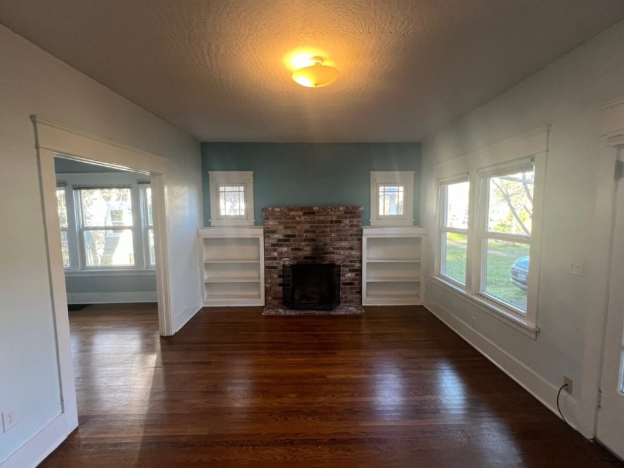 1864 Moss St - Photo 3 of 13