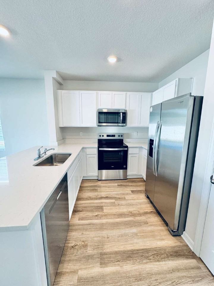 2755 Newbern Banks Dr - Photo 7 of 34