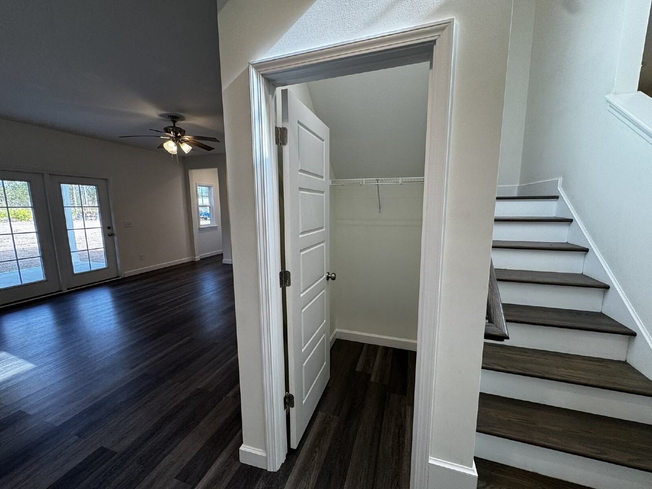 260 Peewee Dr - Photo 2 of 27