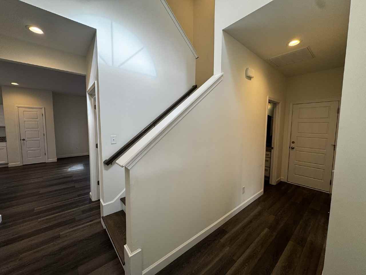 260 Peewee Dr - Photo 5 of 27