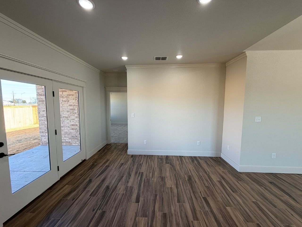 1216 N 6th St - Photo 4 of 16