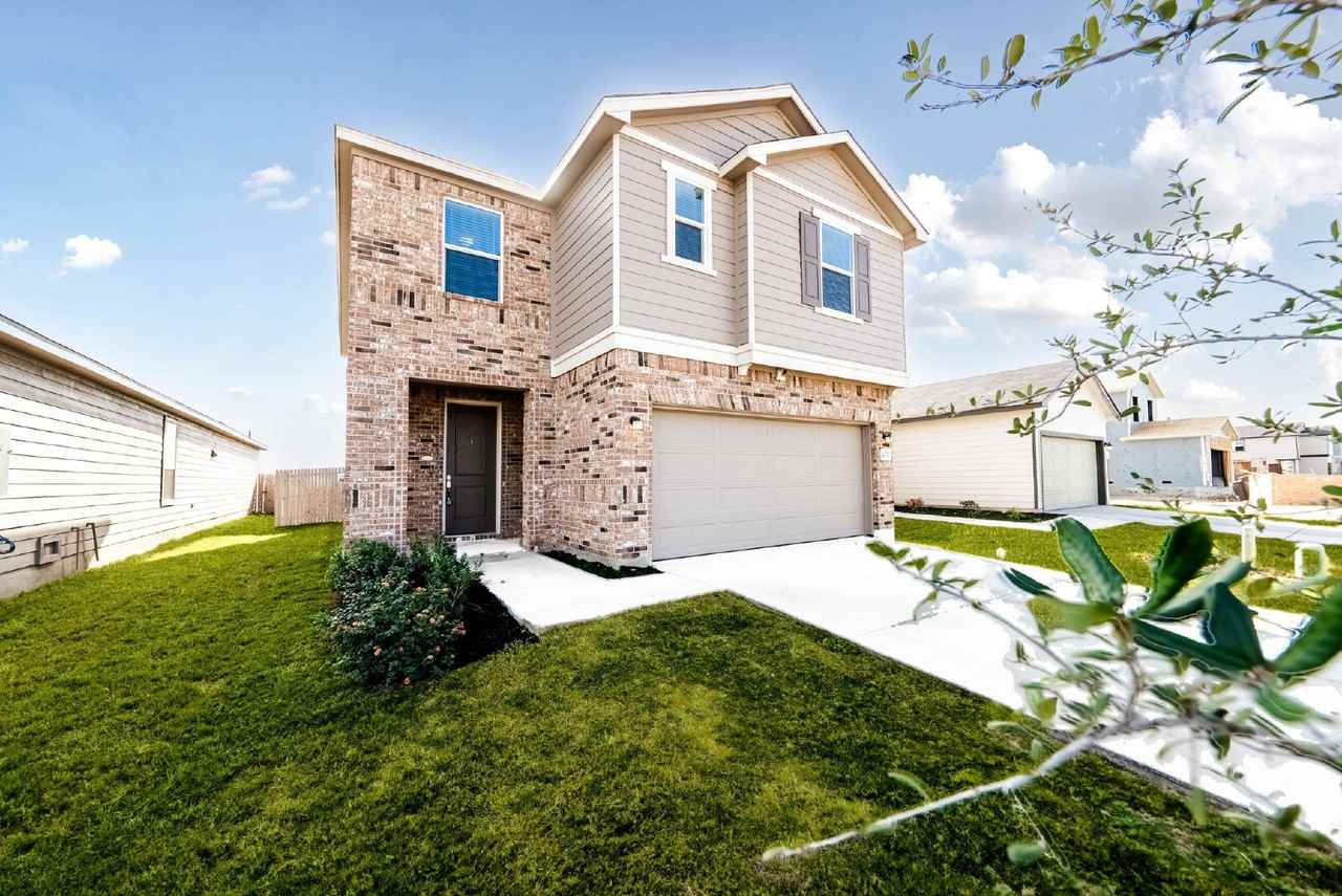 4750 Broadside Ave - Photo 3 of 46