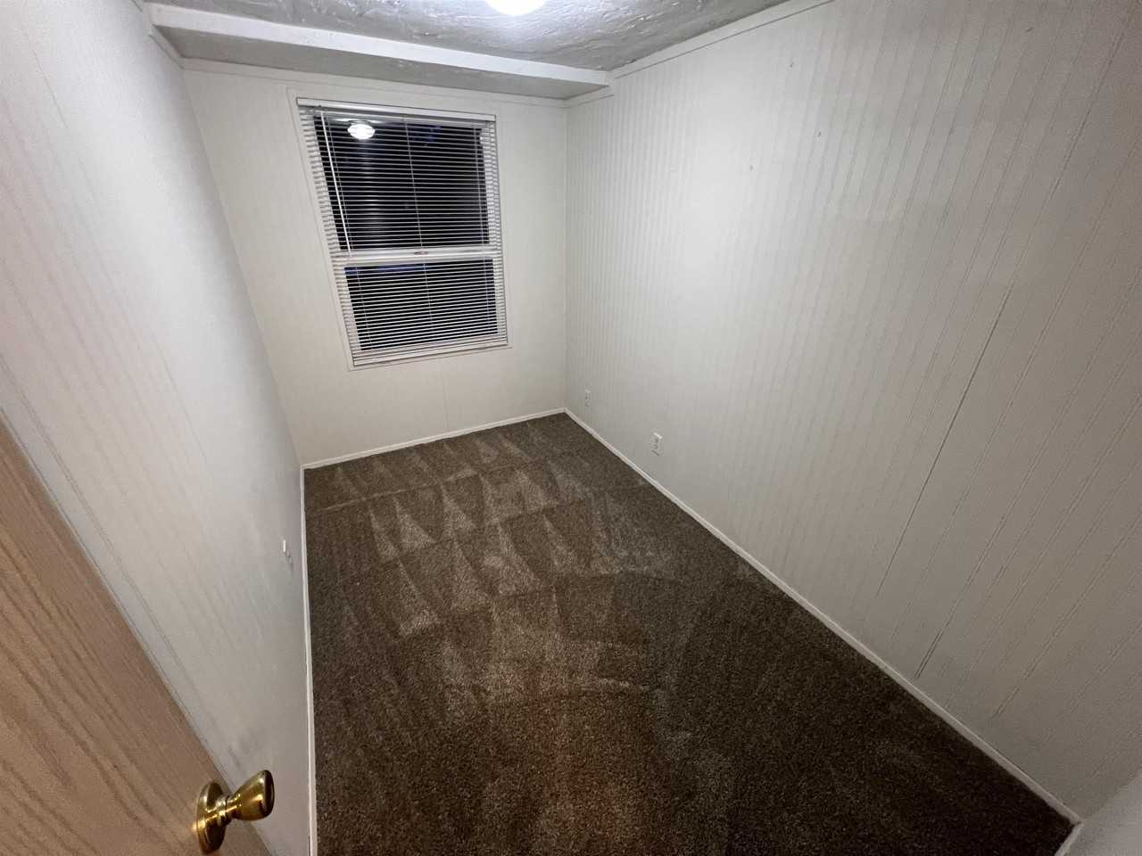 100 S Davies Rd #15 - Photo 3 of 40