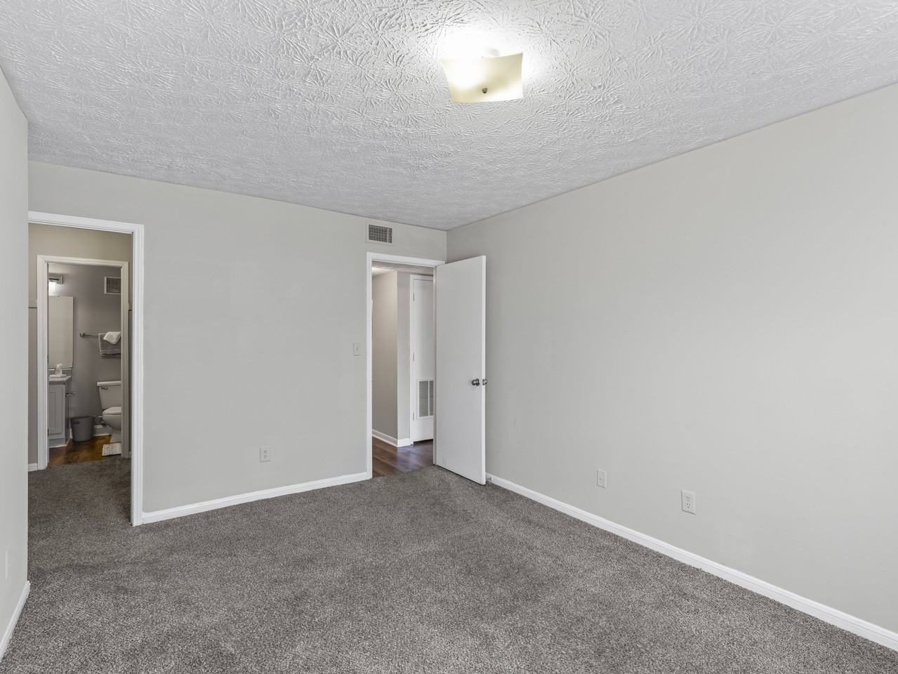 Stratford Village - Photo 7 of 22